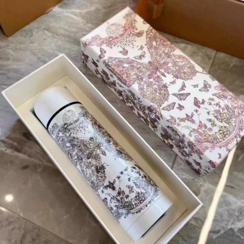 ✨Dior water 💦 bottle ✨